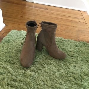 *NEW* Chinese Laundry boots